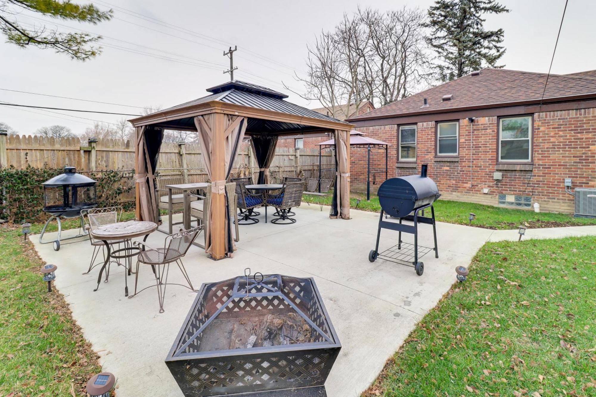 Family-Friendly Detroit Home 12 Mi To Downtown! エクステリア 写真